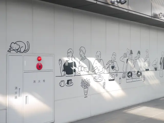 思わず写真を撮りたくなる壁画の数々