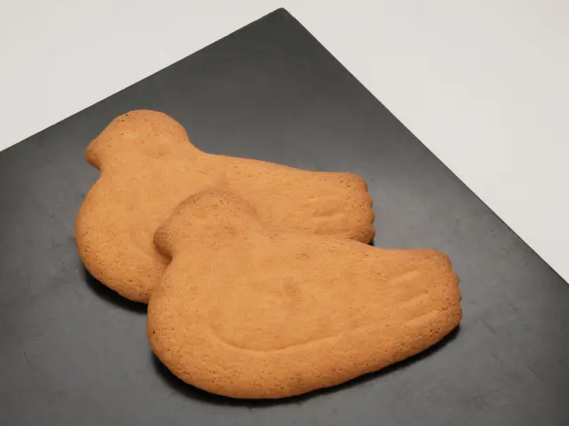 鳩をかたどった鎌倉土産の定番「鳩サブレー」