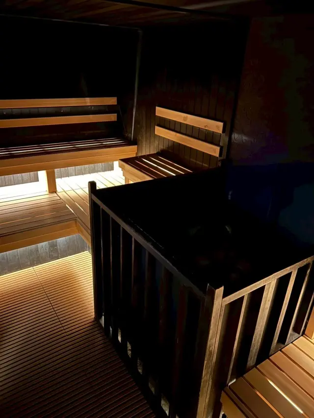 男性用の対流式サウナ