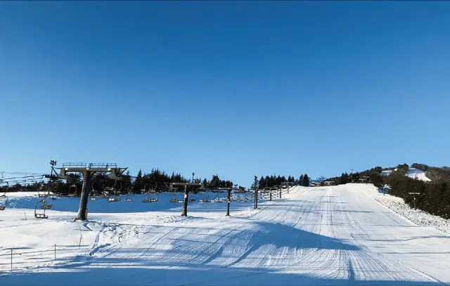 初・中級者におすすめの「レストハウス前ゲレンデ」