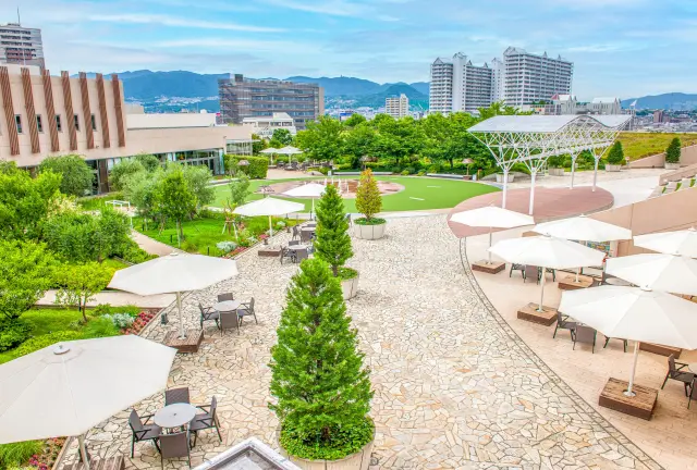 屋上のスカイガーデンは休憩にピッタリ