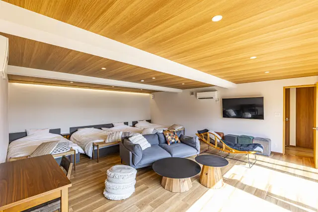 ゆったりとした間取りが魅力の客室