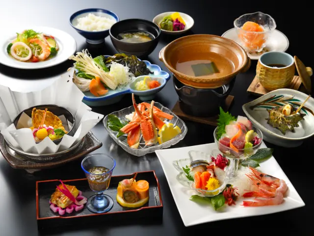 海産物に加え、大佐渡山系で育った山の恵みも楽しめる