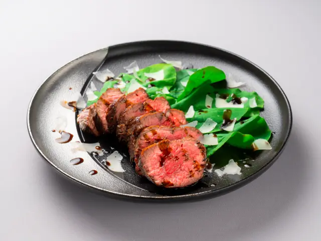 北海道产和牛意式切片牛排（北海道産和牛のタリアータ）