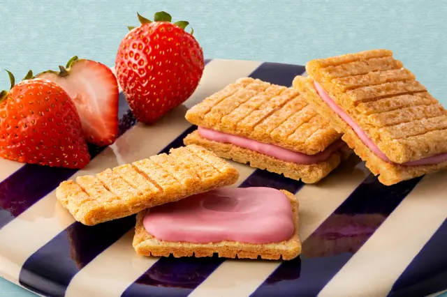 福岡県産「あまおう」を贅沢に使った限定商品