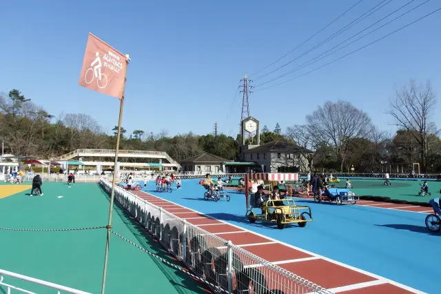 おもしろ自転車などが楽しめる「ふじいでんこう さいくるらんど」