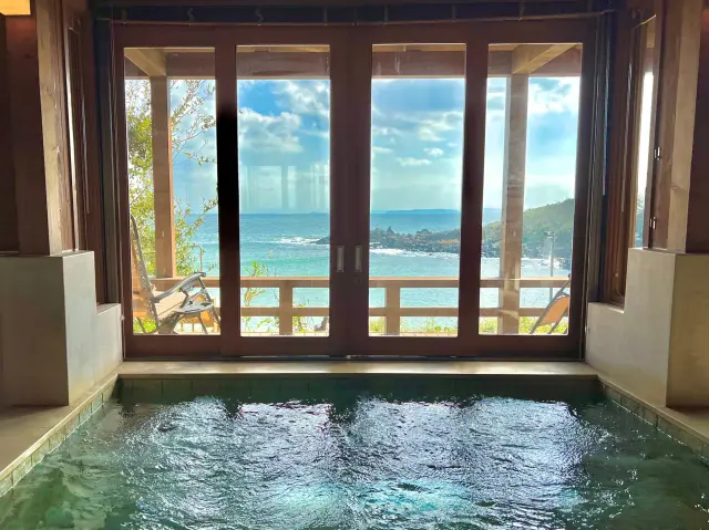 入浴設備にはジャグジーバスも