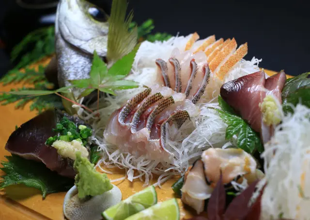 その時季にしか味わえない旬魚のお造りは格別