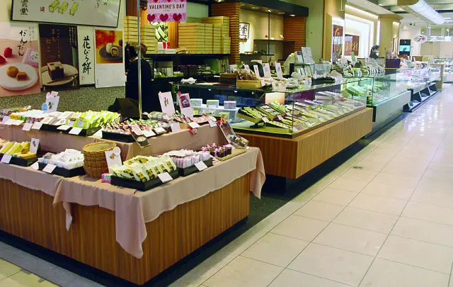 山陰の銘菓を代表する名店が揃う「しゃんしゃんマルシェ」