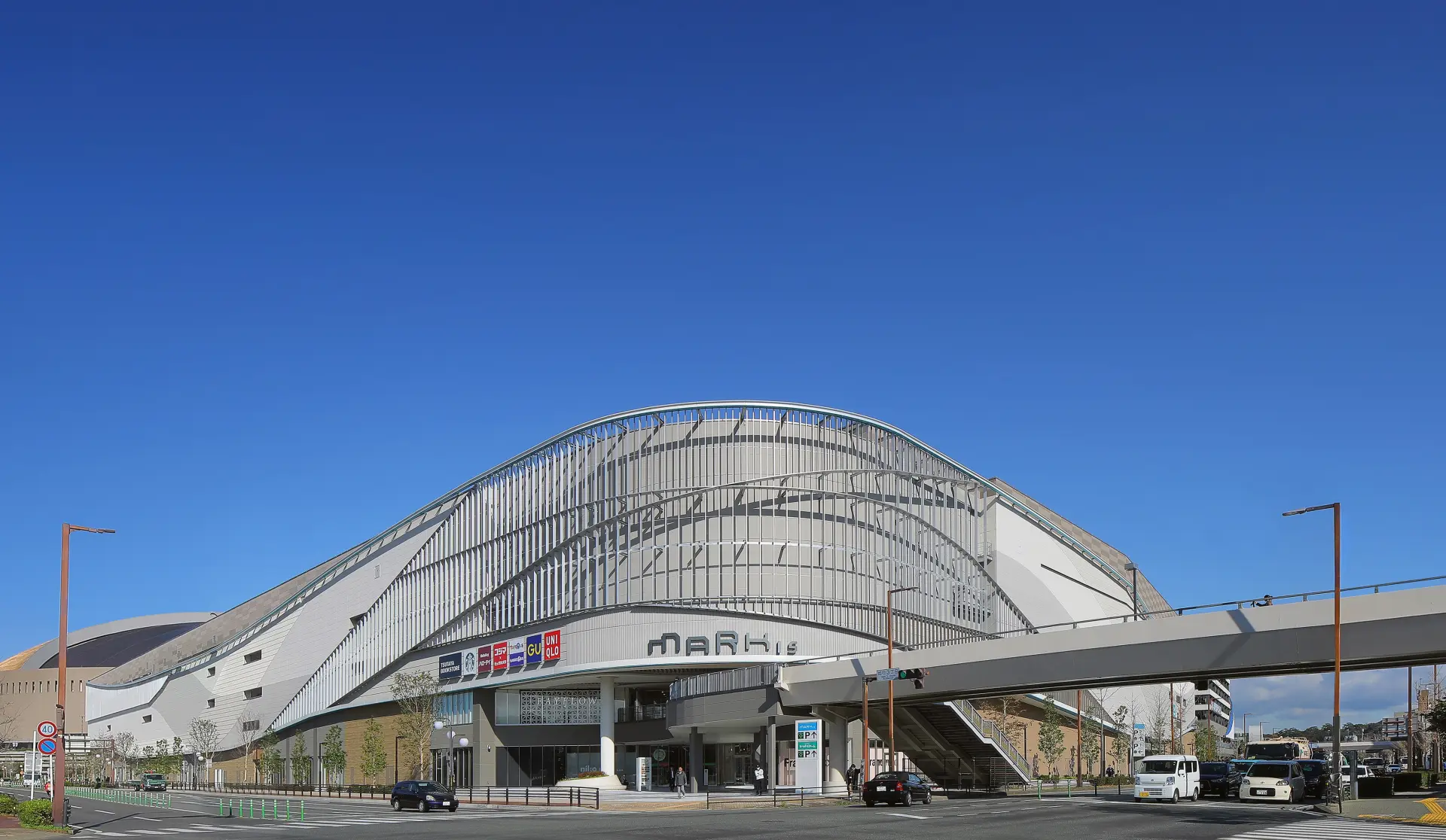 MARK IS 福岡ももち