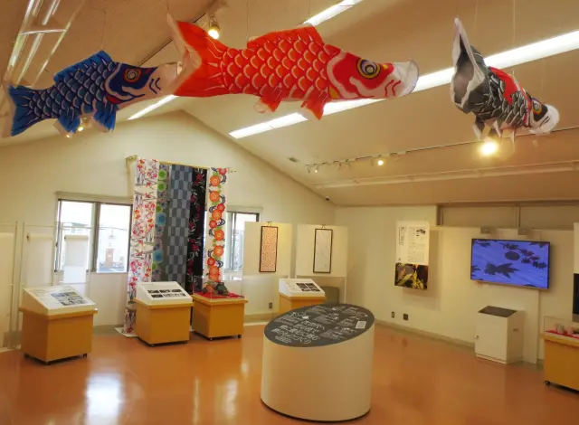 2階「TAKUMI　EXHIBITION」