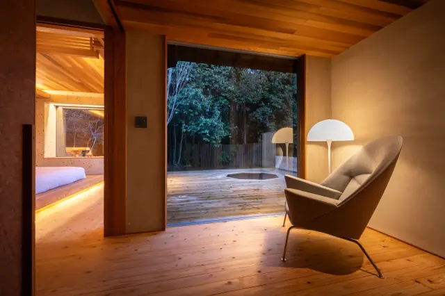 室内は北欧と和の意匠を組み合わせたモダンな空間