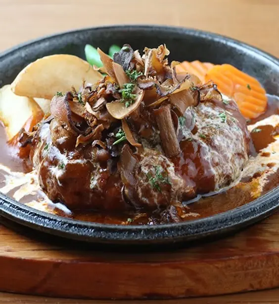 黒コショウがしっかり伝わる「ブラックペッパーハンバーグ」