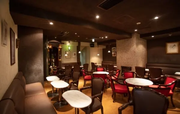 元町本店などの店舗でイートインも可能