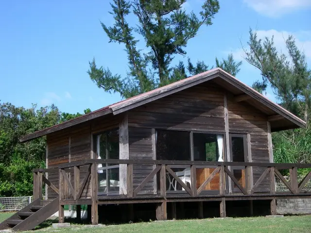 民宿やペンションのほか、キャンプやコテージでの宿泊も可能