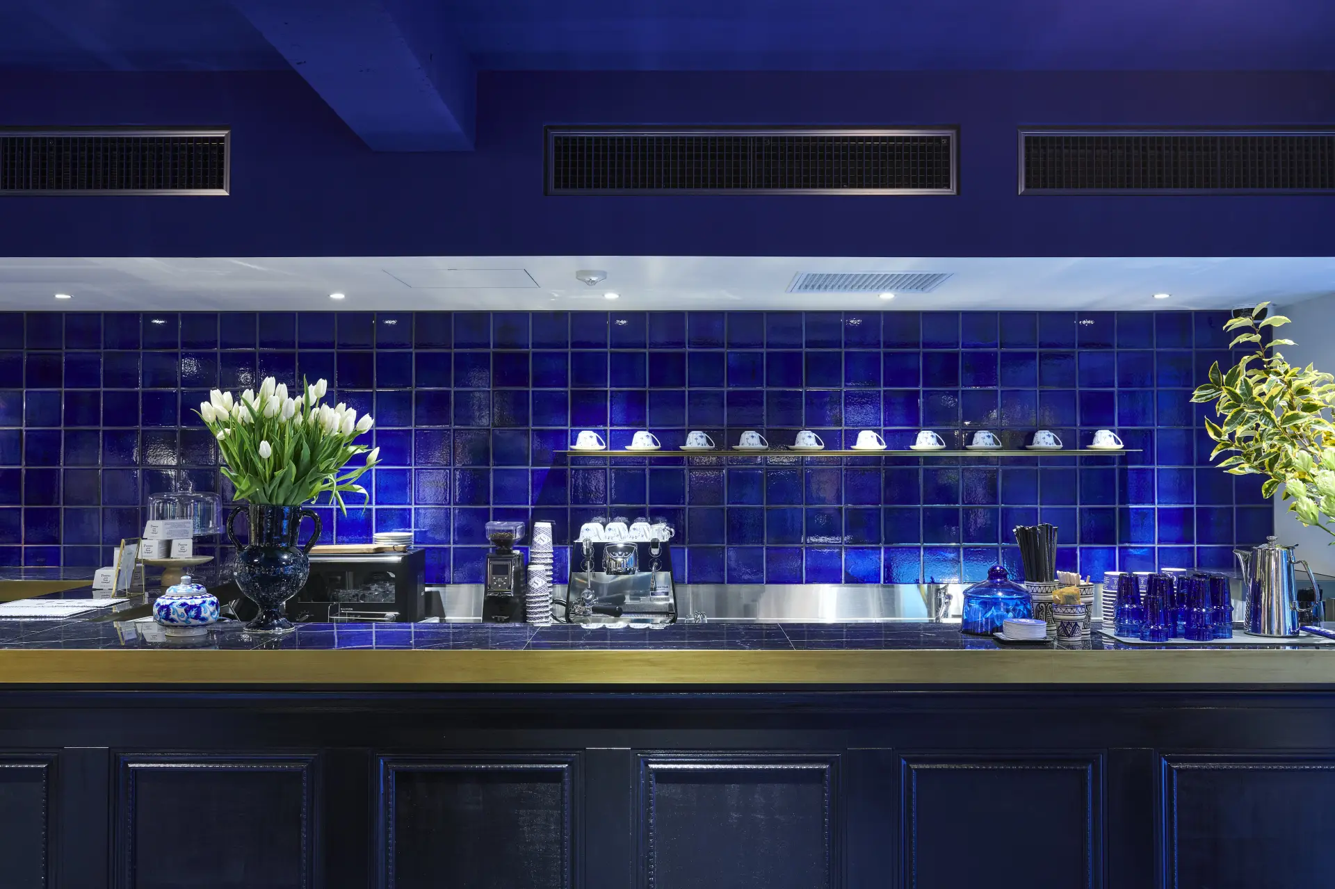 CSG BLUE CAFE AOYAMA