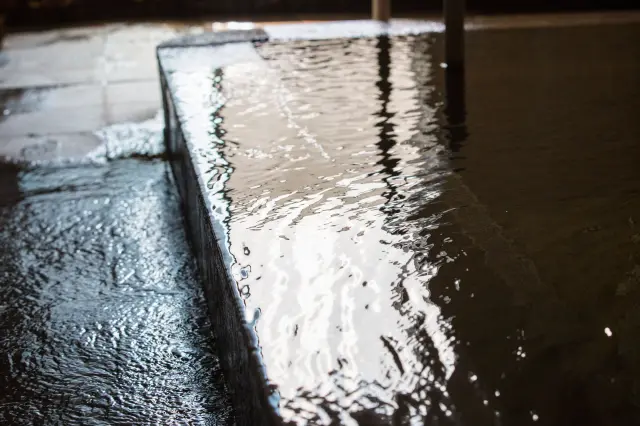 無色透明・無味無臭の湯は優しい肌触りが特徴