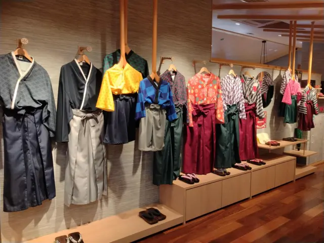 長宗我部元親のイメージと大正ロマンを基調としたデザインのオリジナルレンタル浴衣(有料)も