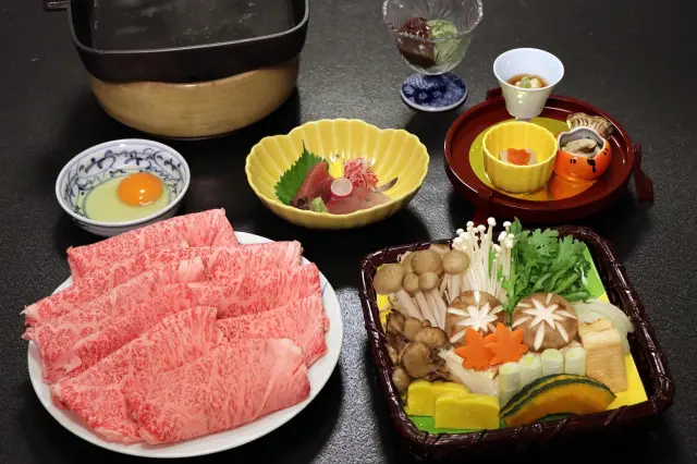 人気のすき焼きコース