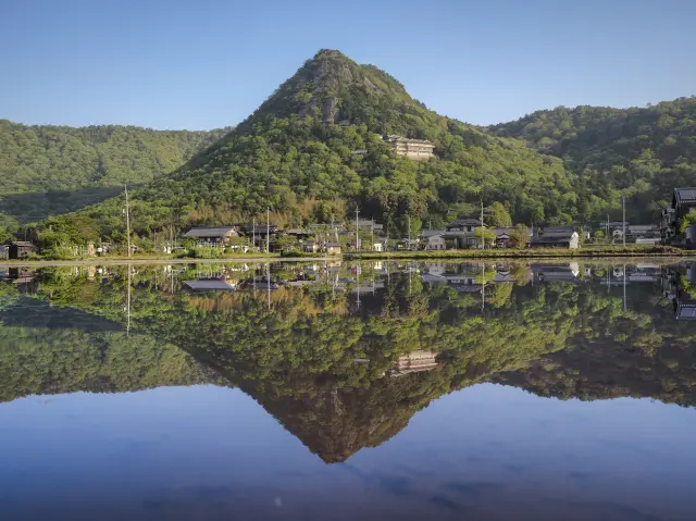 太郎坊・阿賀神社（太郎坊宮）