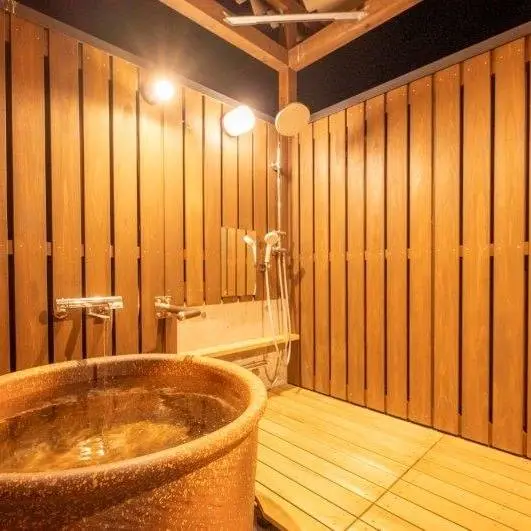 露天風呂でプライベートな時間が過ごせる