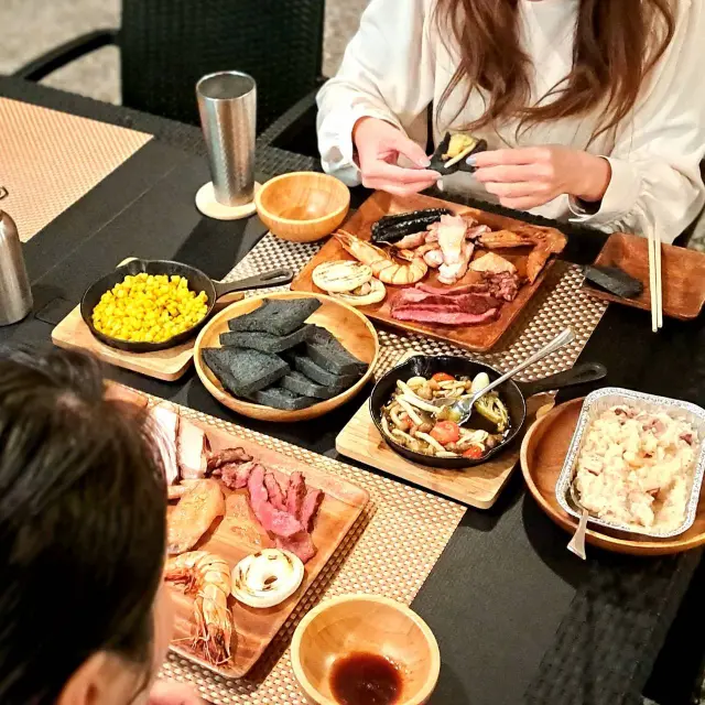 豪華食材でバーベキューを楽しめる