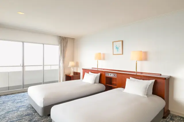 客室からは美しい海が一望