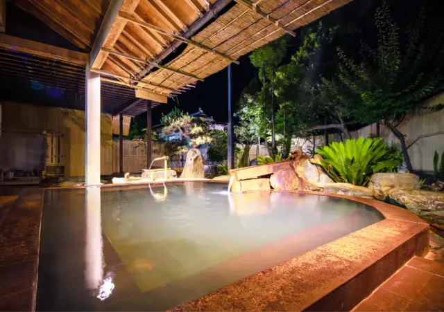 露天風呂は男女入れ替え制