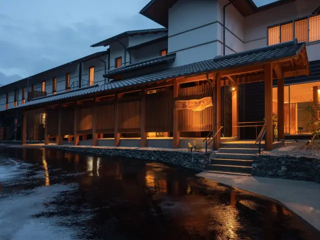 雄大な自然の中でゆったりした時間を堪能できる