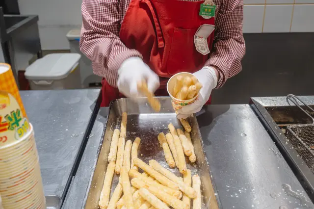 調理の様子を見ながら、できたてを楽しめる