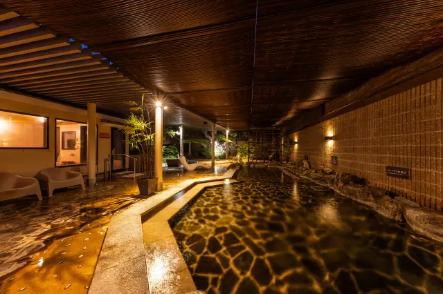 ホテル近隣の温浴施設のお風呂・サウナを無料で利用可能