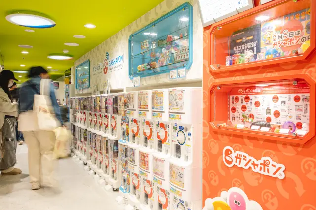 ガシャポンバンダイオフィシャルショップ＠TOKYO STATION