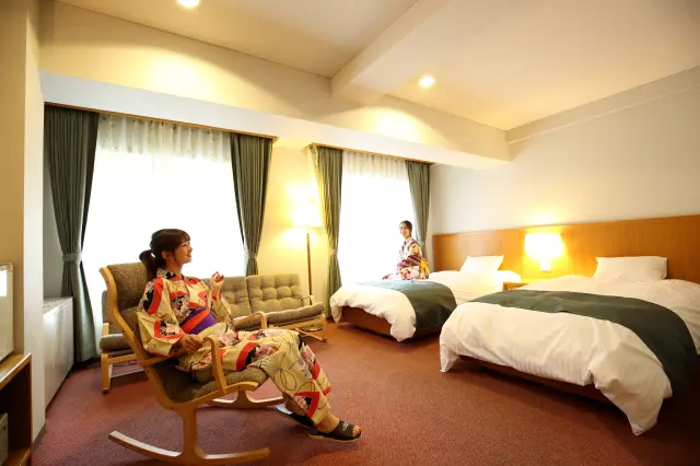 自然豊かな羽黒山の森林に囲まれた和室と洋室から選べる