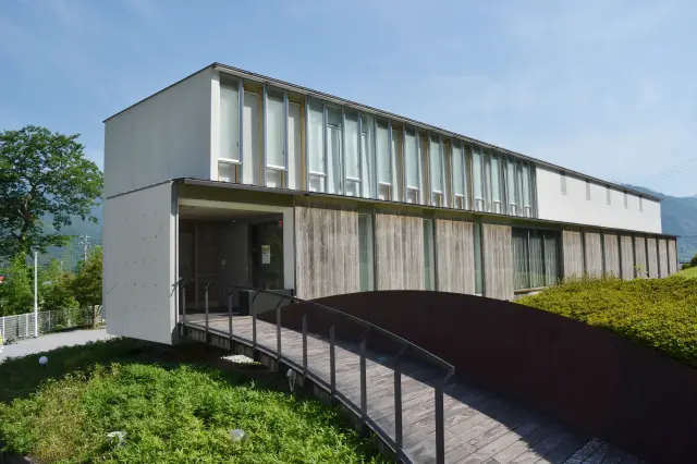 挿絵や詩、漫画などを展示する「詩とメルヘン絵本館」