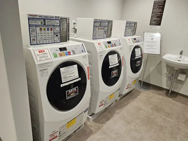 ランドリーもあり、長期滞在に便利