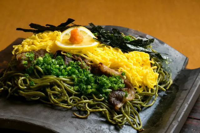 メニューには山口名物の瓦そばも