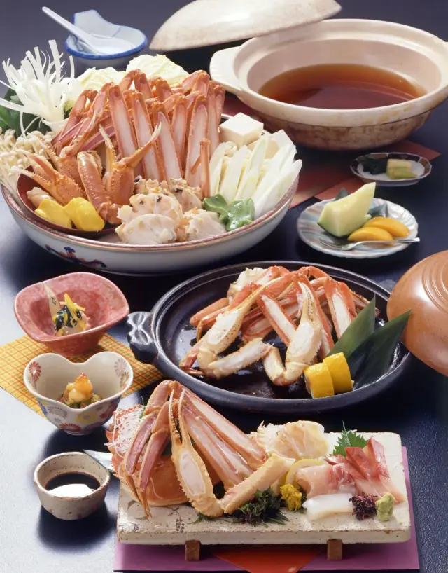 冬季限定で松葉ガニを思う存分堪能できるコースが登場