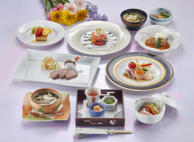 地元食材を使用した創作コースを堪能