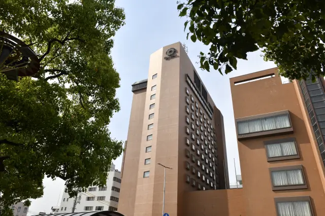 JR「鳥取」駅から徒歩3分でアクセス至便