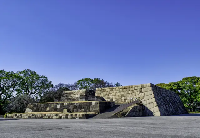 かつて江戸城の天守を支えた天守台