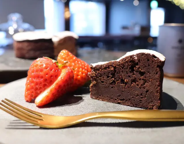 食後はパティシエお手製のデザートを