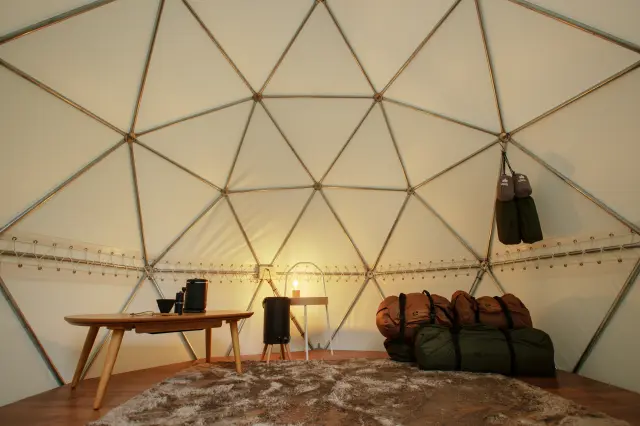 国内でも数少ない球体テント