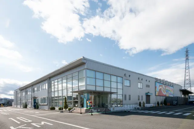 可參觀「嘎哩嘎哩君」製造過程的「本庄千本櫻『5S』工廠」