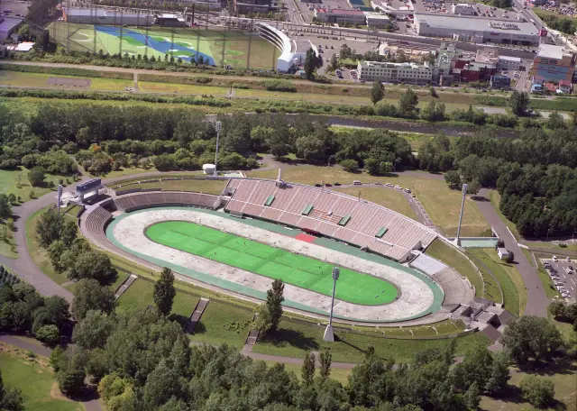 アスリートが集う「真駒内セキスイハイムスタジアム」