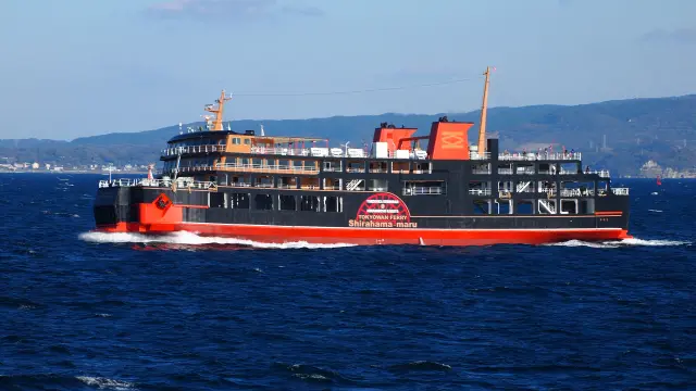 シックなカラーリングが特徴の「しらはま丸」