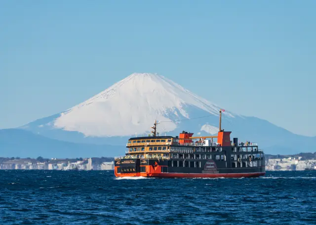 富士山、房総半島など、さまざまな景色を楽しむことができる