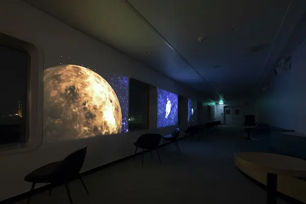 「きたかみ」の展望通路「プロムナード」