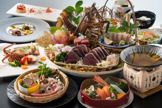 新鮮な地素材を使った土佐ならではの料理が自慢