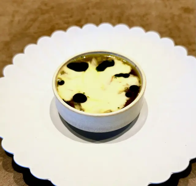 高知県で育まれた旬食材を用いたメニューが揃う