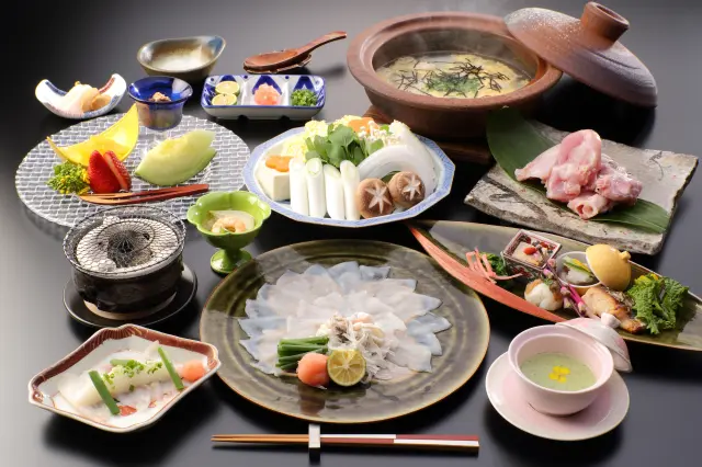 自慢の天然とらふぐは10〜3月が旬